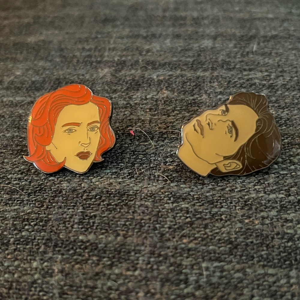 X-Files Mulder and Scully Pins